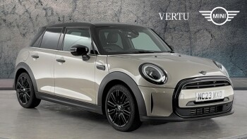 MINI Hatchback 1.5 Cooper Exclusive Premium 5dr Auto Petrol Hatchback